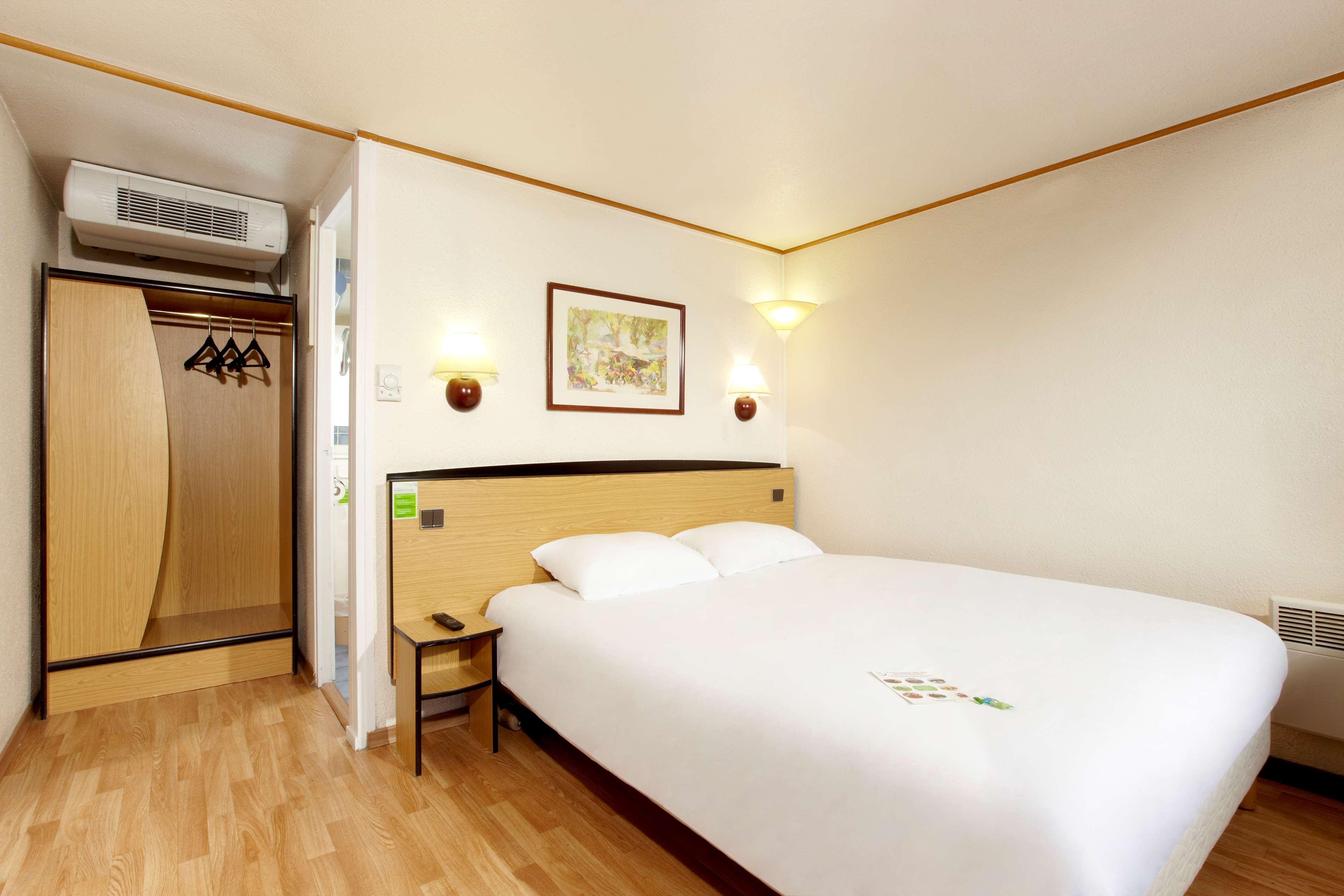 Campanile Marmande Hotel Екстериор снимка