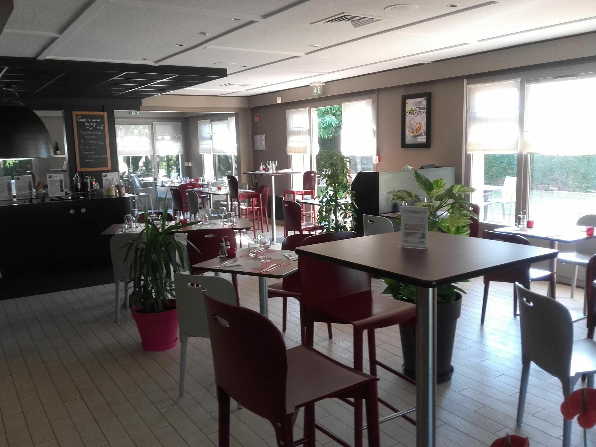 Campanile Marmande Hotel Екстериор снимка